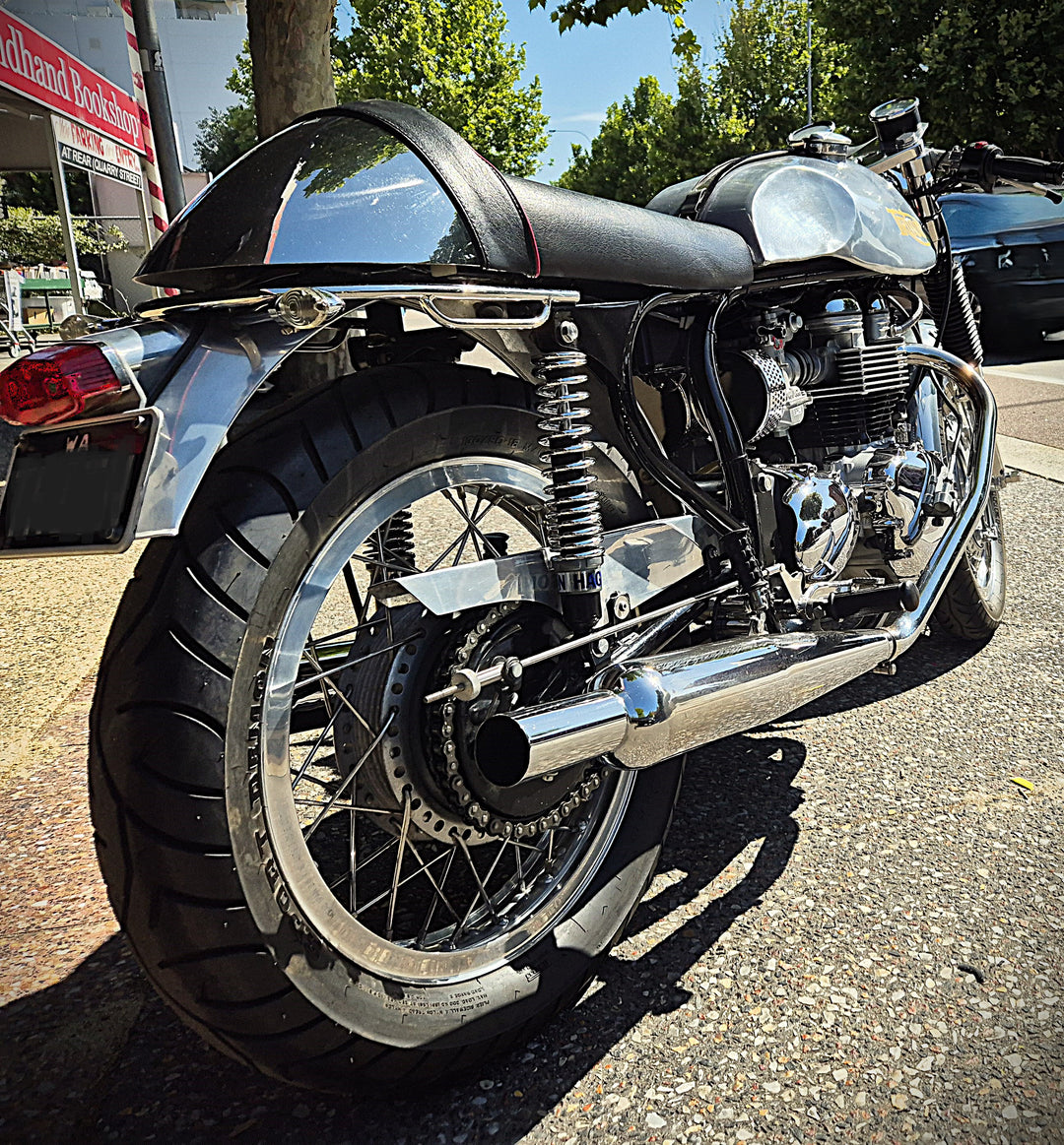 1964Triton-Norton Featherbed Frame w/ modern Triumph Engine