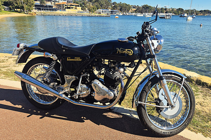 1972 Norton Commando 750 Roadster